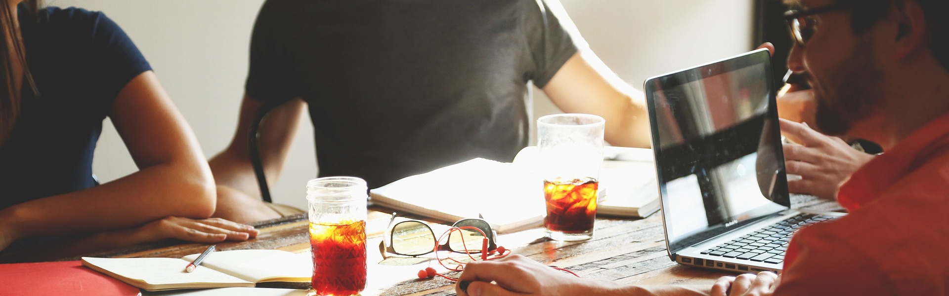 Green Solartech main background